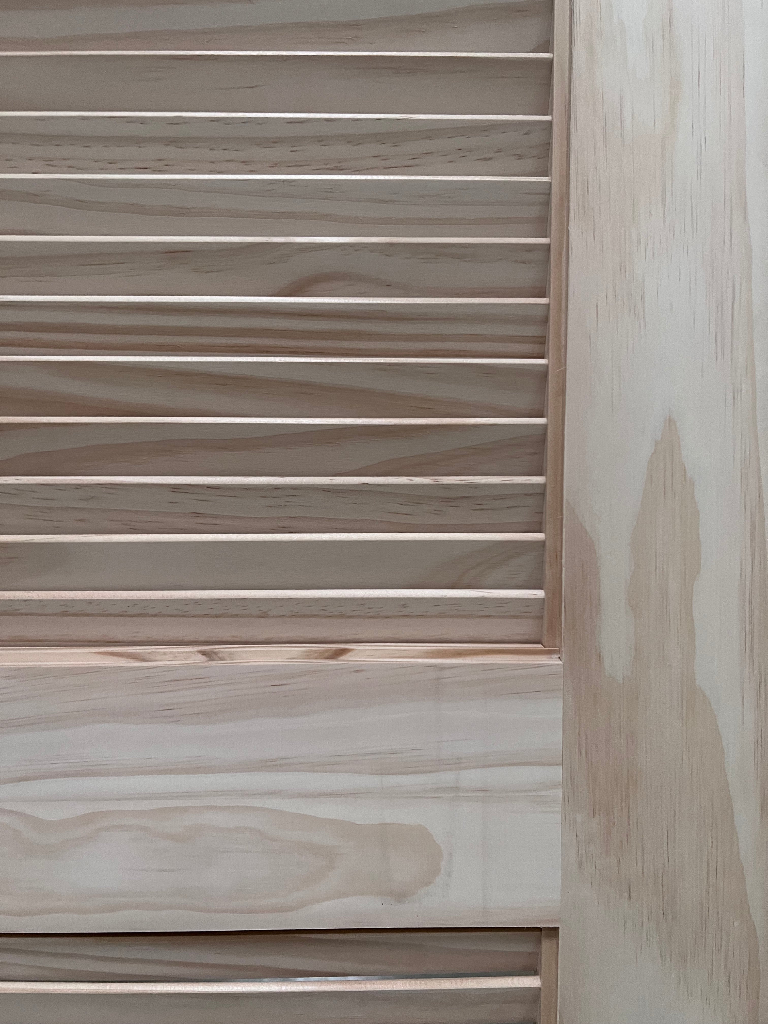Pine Louver Primed Slab 8'0" (96") 1-3/8